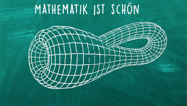 Zeichnung der Kleinschen Flasche mit Kreide auf einer grünen Tafel.